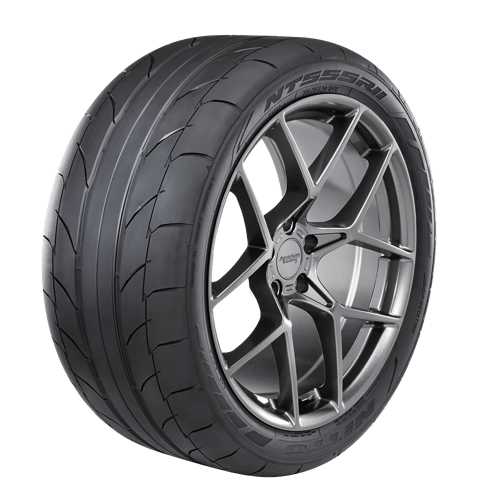 Nitto NT555RII P325/50R15 112 V 0-0-0 - High-Performance Tires You Can't Miss!